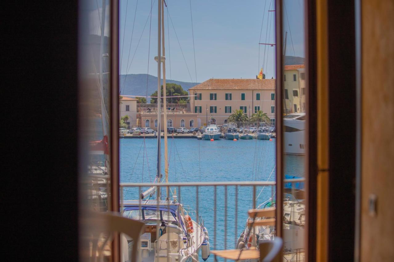 Helloelba Appartamento Lungomare ポルトフェッラーイオ エクステリア 写真